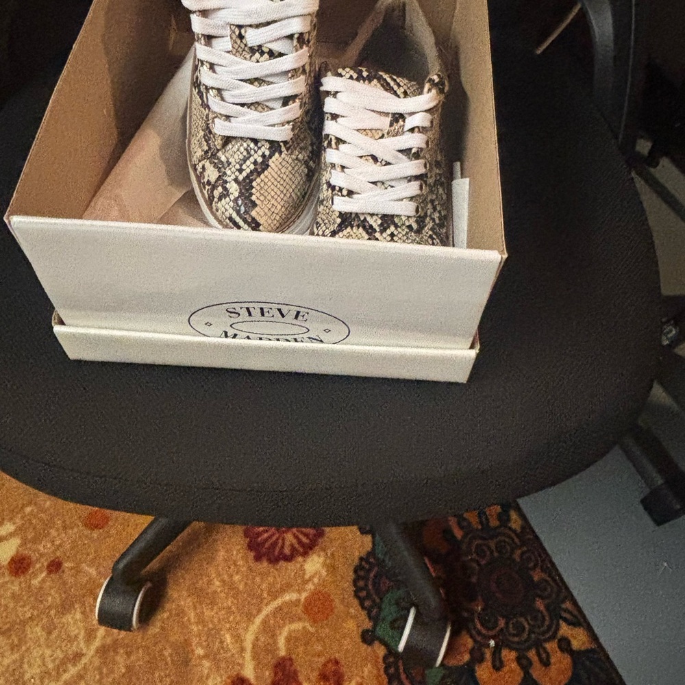 Steve Madden women’s  Beige and Brown Sneakers